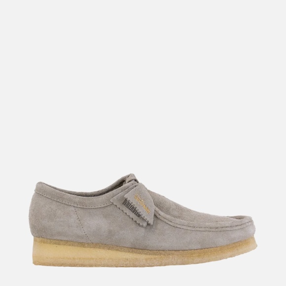 Clarks Mens Wallabee Chukka Boots  Pale Grey Suede 261 75711 - Picture 1 of 6